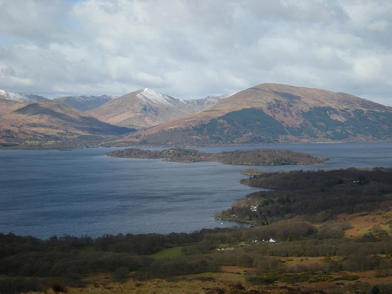 20080324_lochlomond 010.jpg - Hiking parts of the West Highland Way - view from Conic Hill